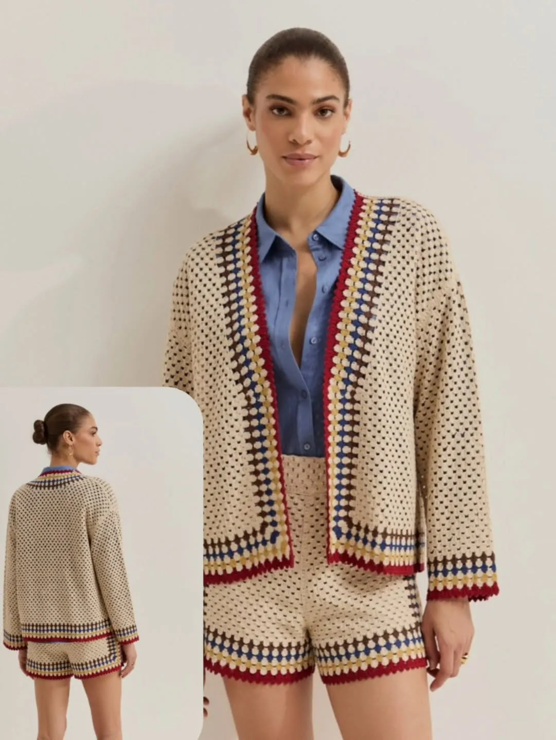 Chaqueta de punto crochet multicolor con pantalón corto, de frente y espalda — Flaviano Moda
